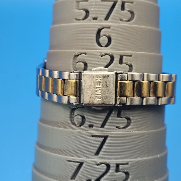Vintage 2002 Timex Easy Reader Two Tone 25mm Women\'s‎ Quartz Watch SS Bracelet main image 11